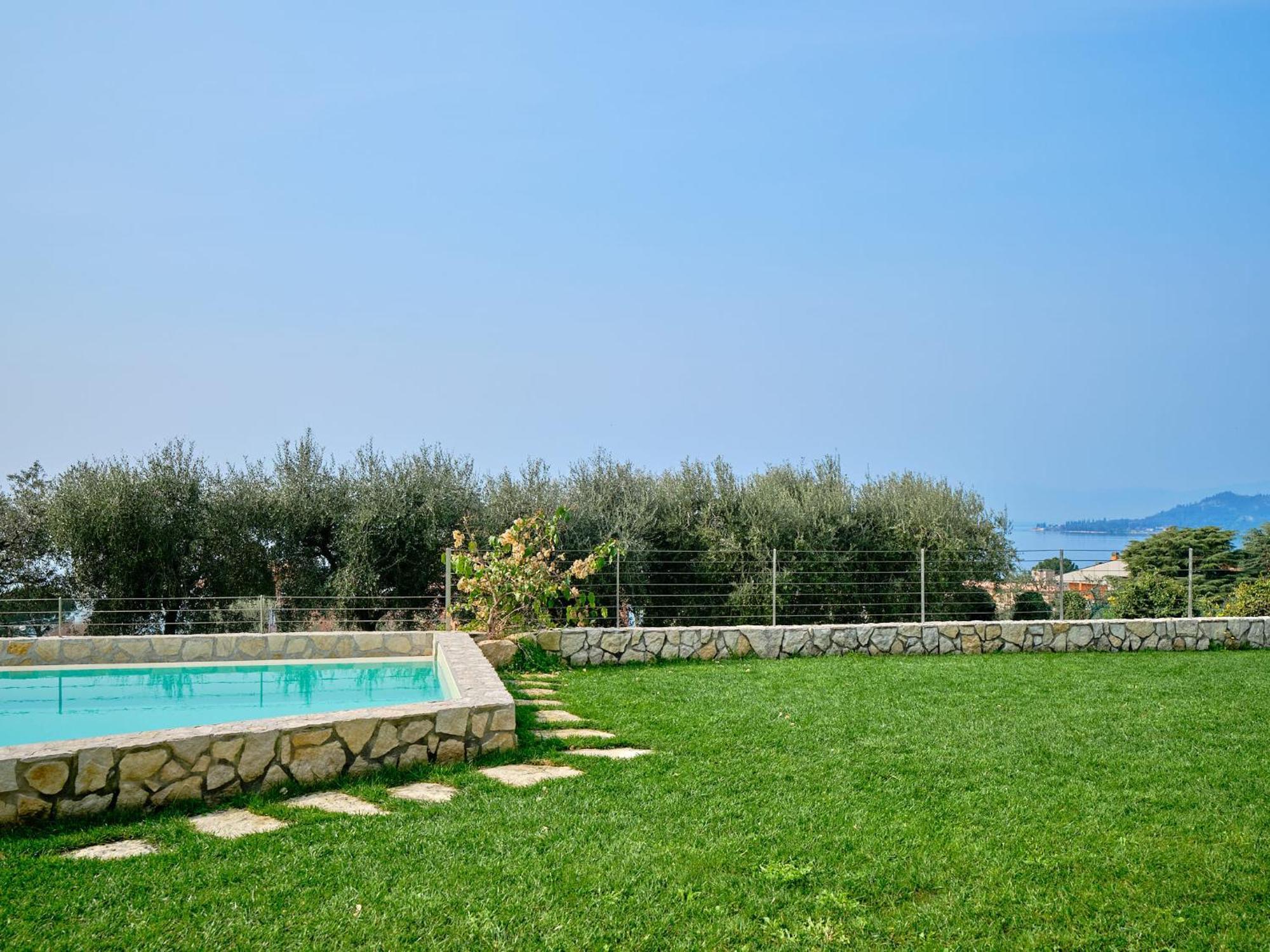 Villa Sunny Lake Suites Bardolino Extérieur photo